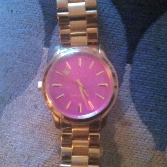 Michael Kors woman\'s Gold watch pink Dial